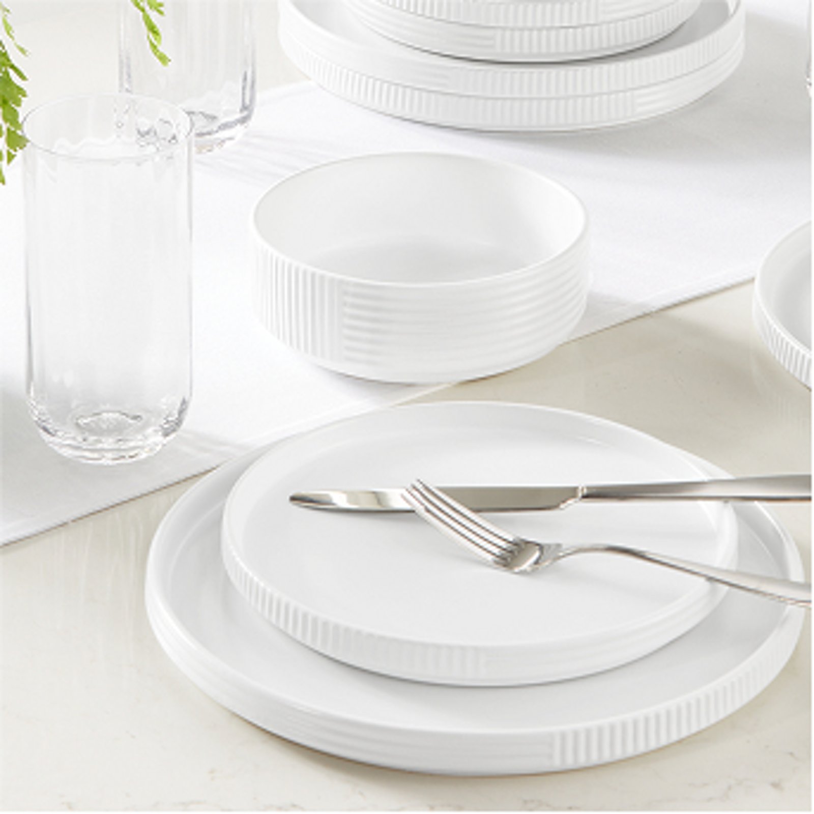 White dinnerware